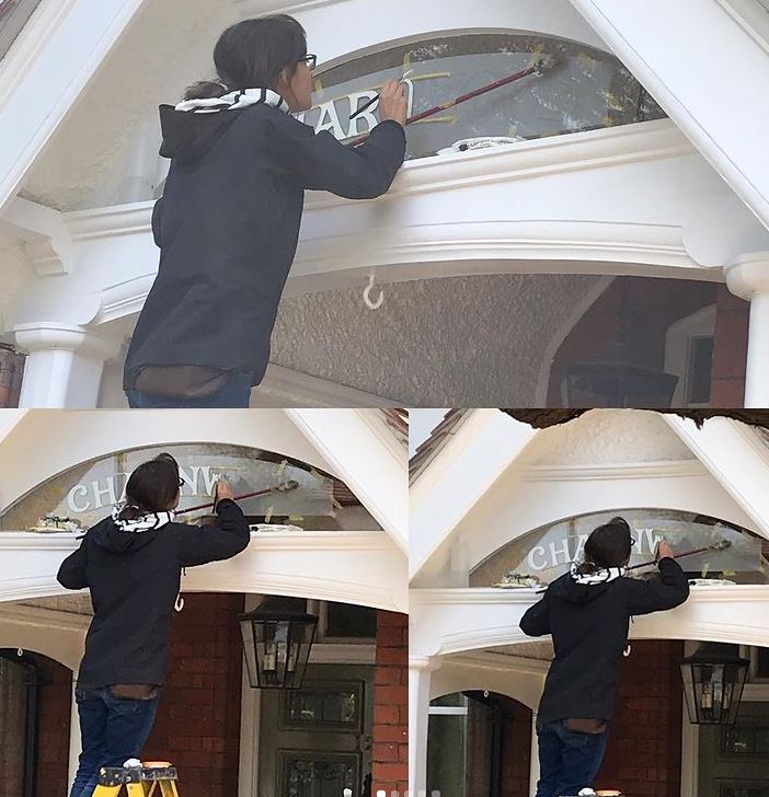 London house Numbers and transom gilding fanlight house titles restored, <a href=