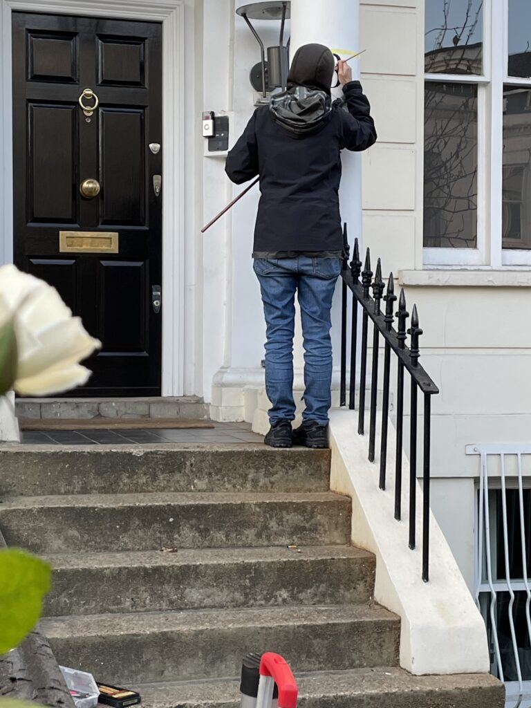 Seraina London House Number sign writer hand painted Traditional Sign painter Chaelsea, Kensington, Margate London