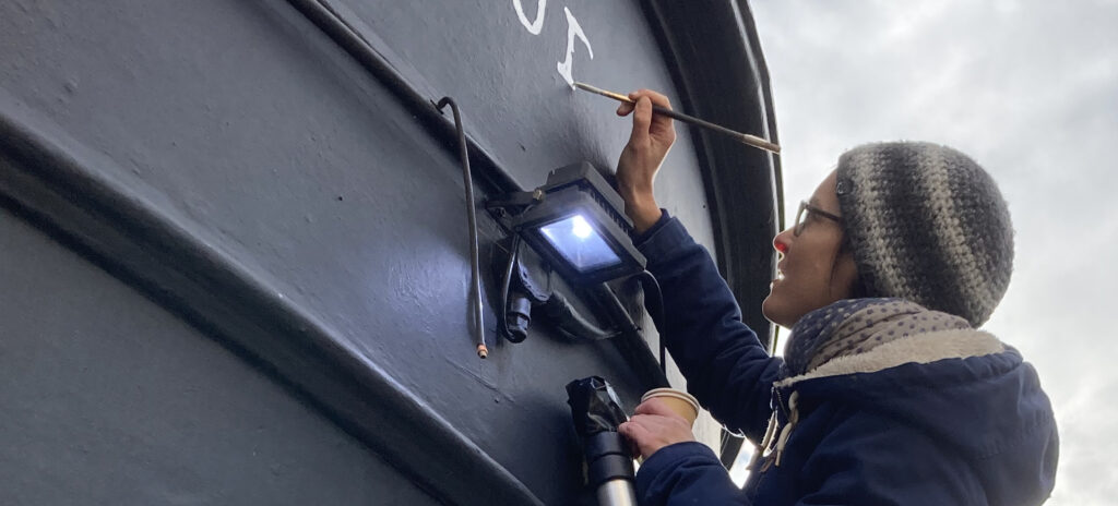 Women sign artists Rising star Sign Painter. Painted House numbers names Lead times + prices.