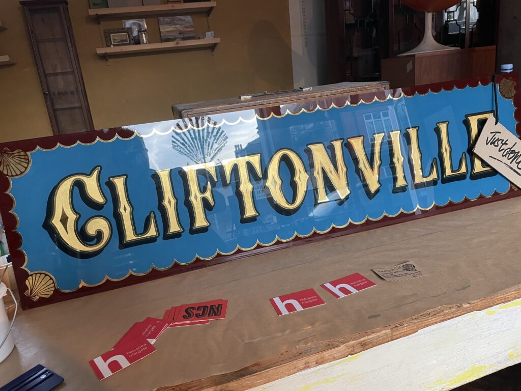Glass gilded gift Heirloom signs by Seriana. Women sign artists Rising star Sign Painter. Painted House numbers names Lead times + prices.