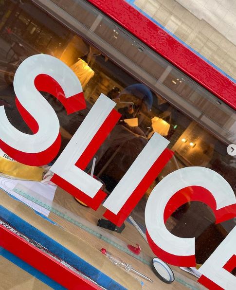 Cafe gilded signs Sign writing Seraina London, Renowned for Fine gold leaf interiors, Cafe sign painter London NGSeraina, lettering, on glass, Transom House Numbers gilding. Traditional Numerals for all London inc Dulwich, Clapham, Chelsea, Eaton Square, Pimlico.,