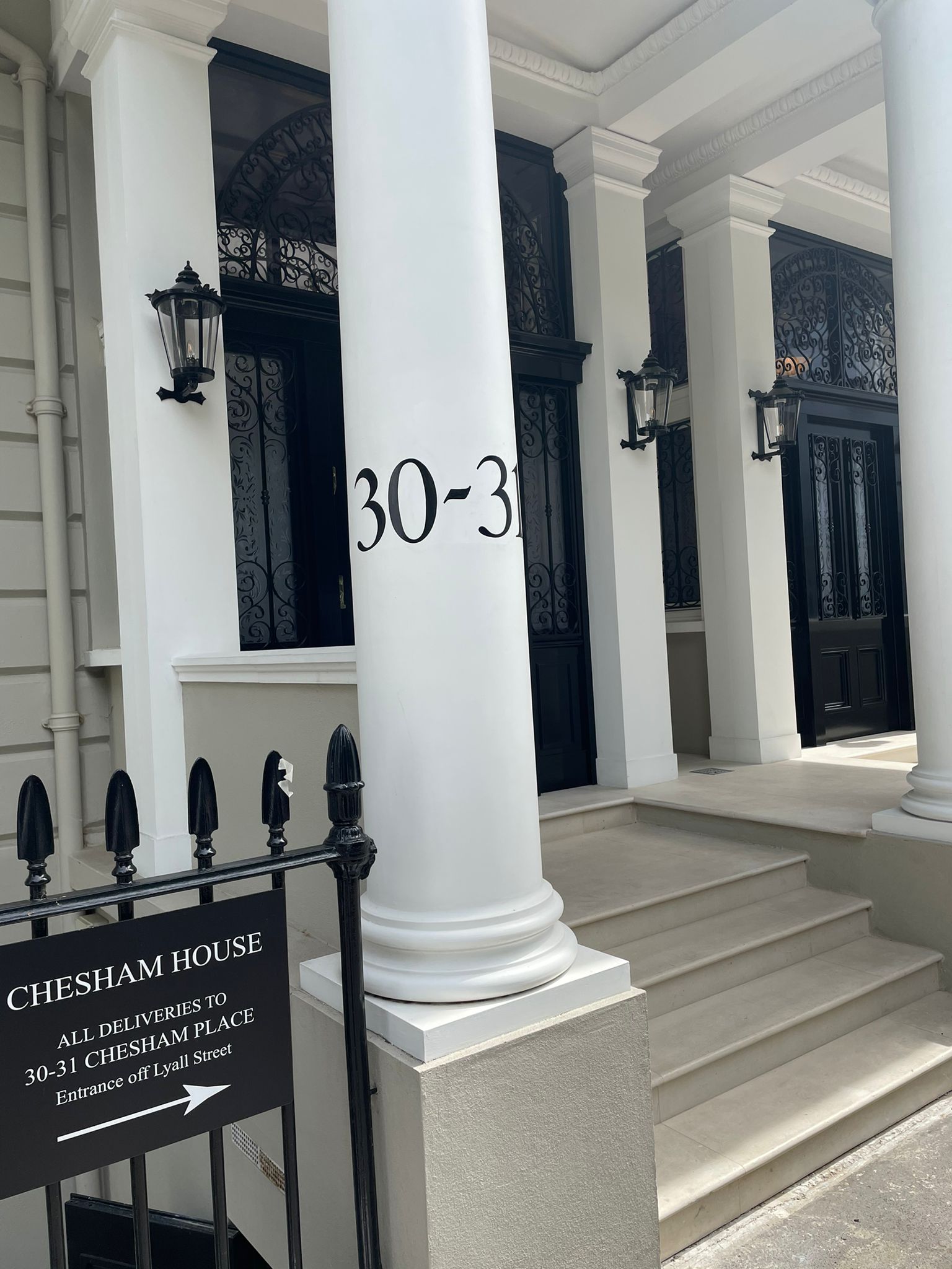 House Numbers London Sign Writer Nick Garrett Seraina Baumgartner NGS. House numbers on Pillars, painted by NGS hand painted Victoria House titles numerals. House Numbers London Sign Writer Nick Garrett Seraina Baumgartner NGS. House numbers on Pillars, painted by NGS hand painted Victoria House titles numerals.