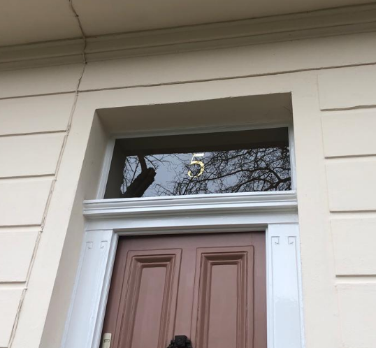 gOLD TRANSOM NUMBER LONDON sERAINA sIGNS cAMDEN TOWN