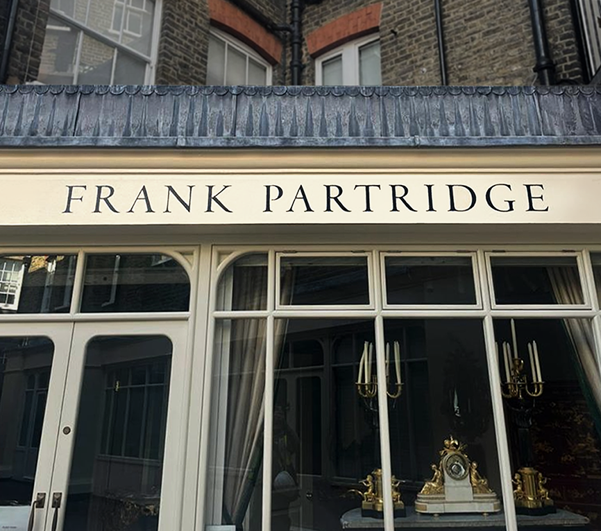 London Gallery Traditional painted signs signage. Woman in art Women sign writer Seraina, London's best newcomer sign writer. Rising star sign painter. Art exhibition Belgravia antique stores Classic Lettering. Seraina NGS. London Sign painter, woman owned business, Traditional painted signs ,  Central city of London signpainter. Seraina Signs, traditional signs, painted house number in gold. Gold leaf foil signs.
