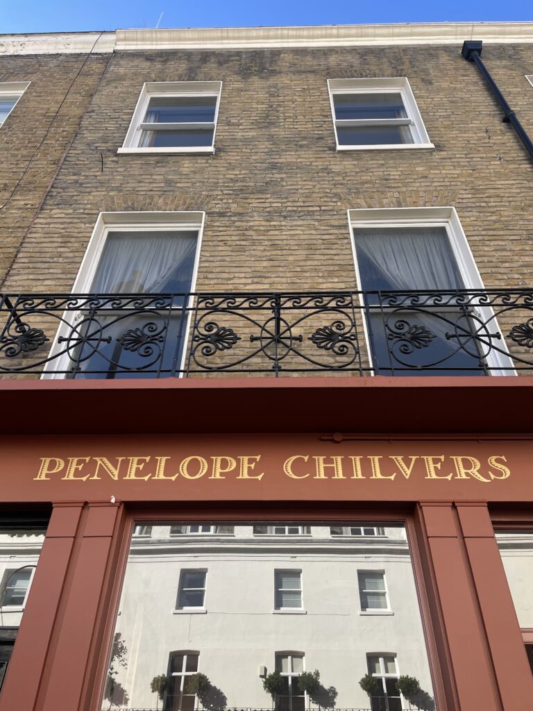 Seraina Sign writers London, Gold leafed shop sign letters.