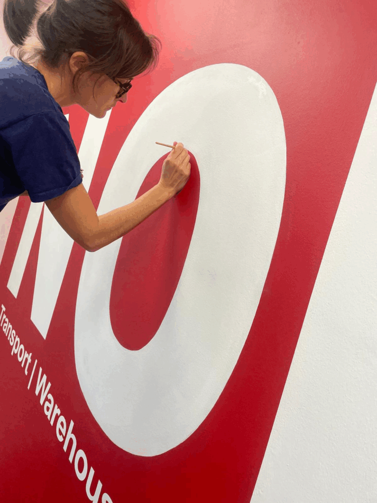 Traditional Signwriter. London, Company Office signs on walls, Wayfinding, Corp Logos painted, Near us, Seraina ngs signr witing London
