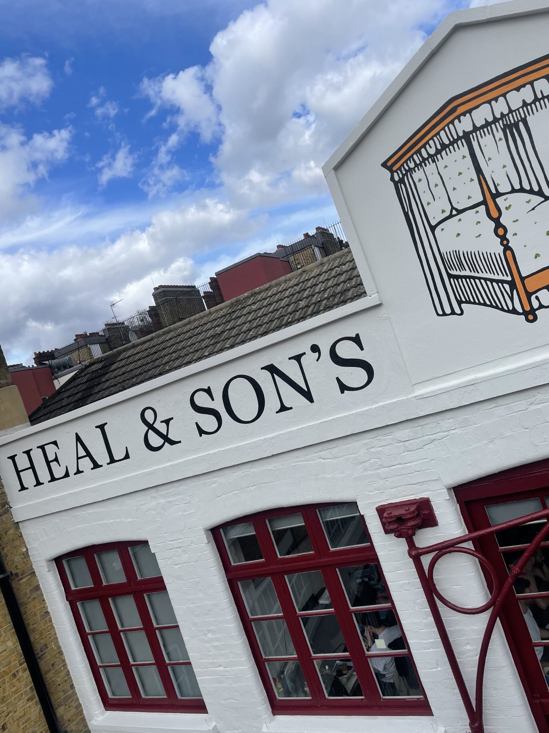 tRADITIONAL SIGNS OF lONDON, hEAL'S FURNITURE STORE, fITZROVIA SIGN WRITER HERE.