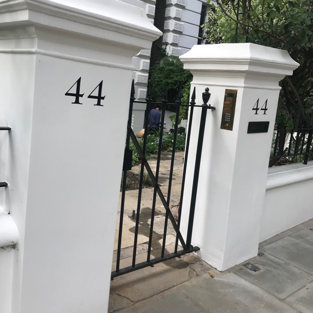 No44 London's beautiful Stylish painted numbers onto Pillars & Columns