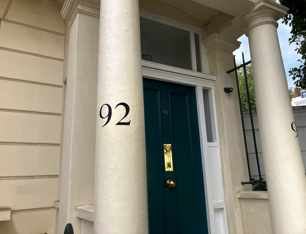 House numbers, Sign Writer Lond, SERAINA SIGNS LOGO, Traditional Sign Writer London WC1W. Interiors and architects sign fave.