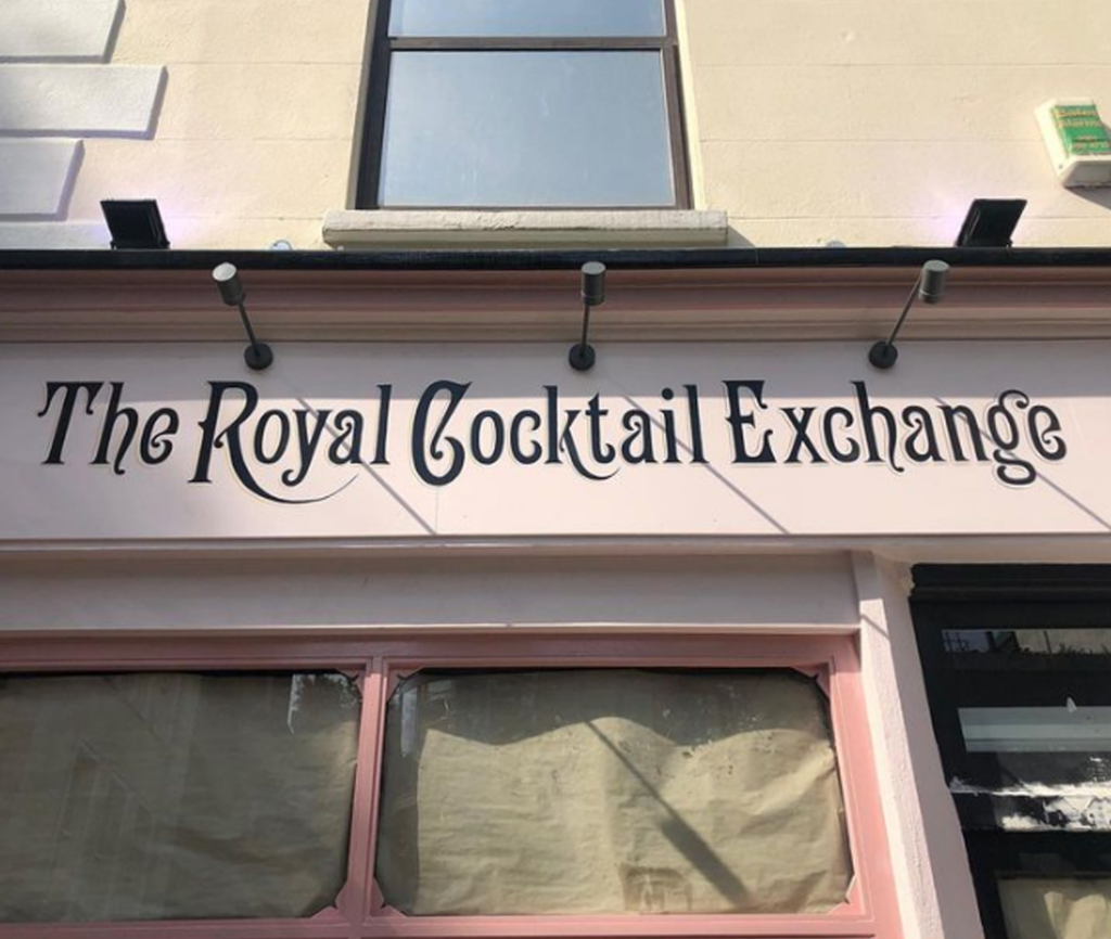 Sign writers, Sign Writing, signage, Hand Painted cafe, venue, Cocktail bar, signs by Seraina, Signwriter, Signwriters London, Signwriting, Transom, Wayfinding, cafe, Gallery, gilding, Glass, gold leaf, Hand painted, Bars, Hotel, House number, Numberings, Office, Shop, Sign painter,