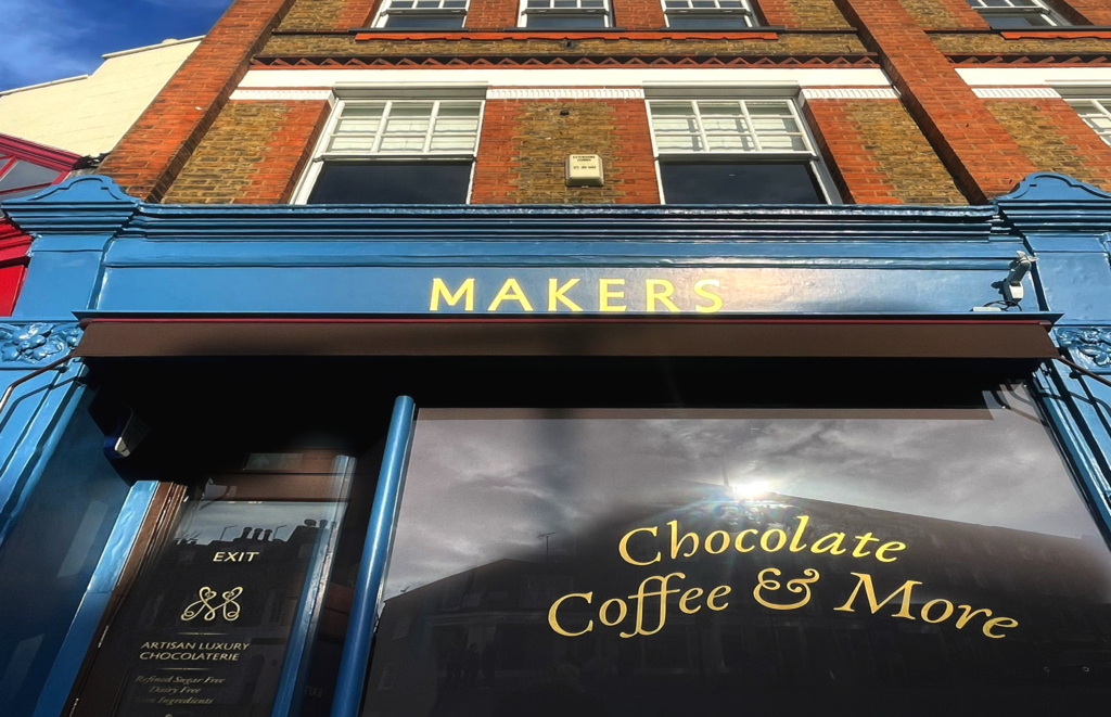 Traditional sign writer Seriana