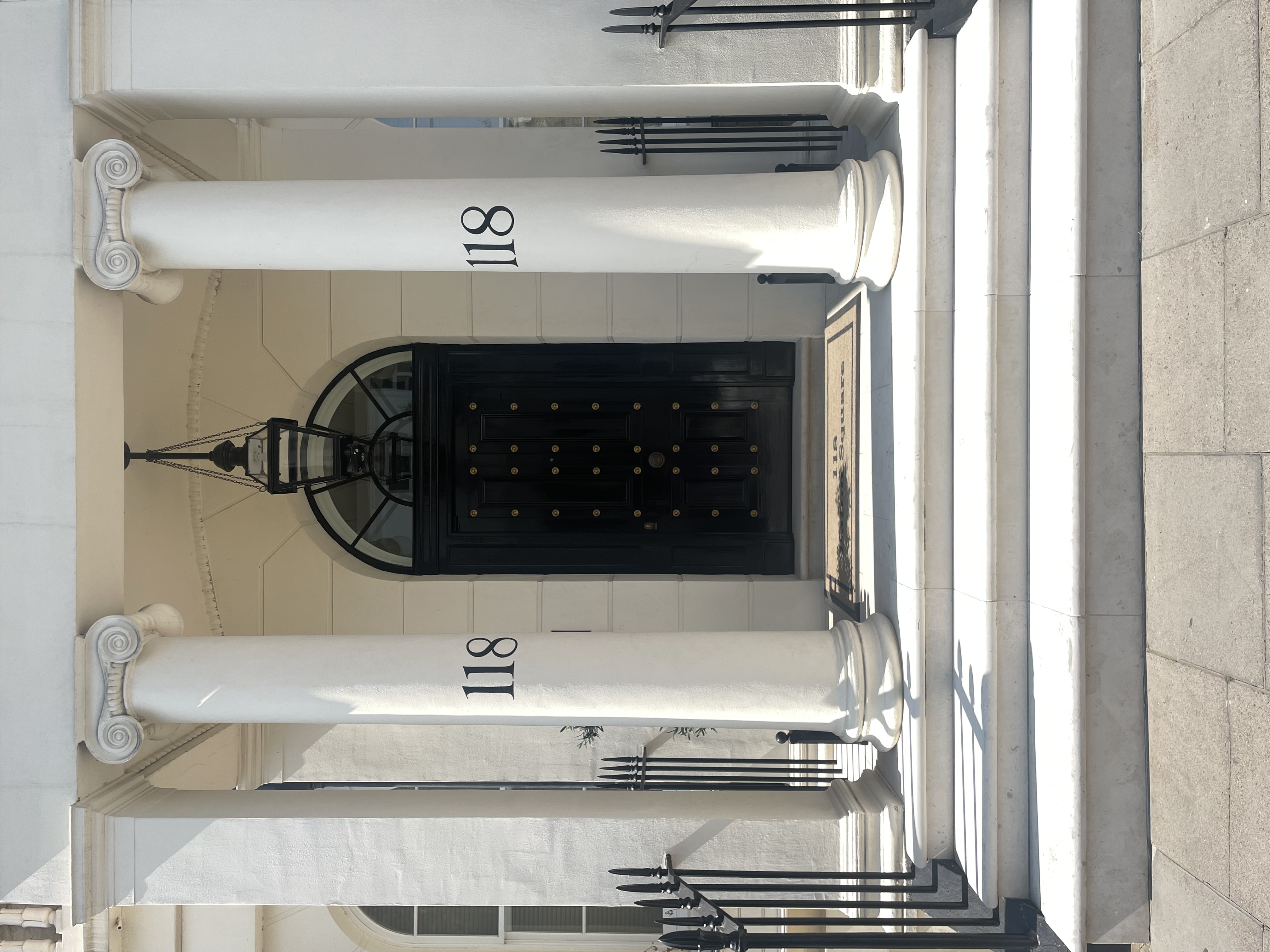 Eaton Square, Eccleston and Ebury Street, Eaton Sq, Belgravia, sign writer Seraina Signs
